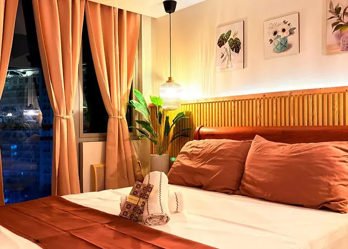 Aparthotel Azure Destiny's St Tropez 1205 *